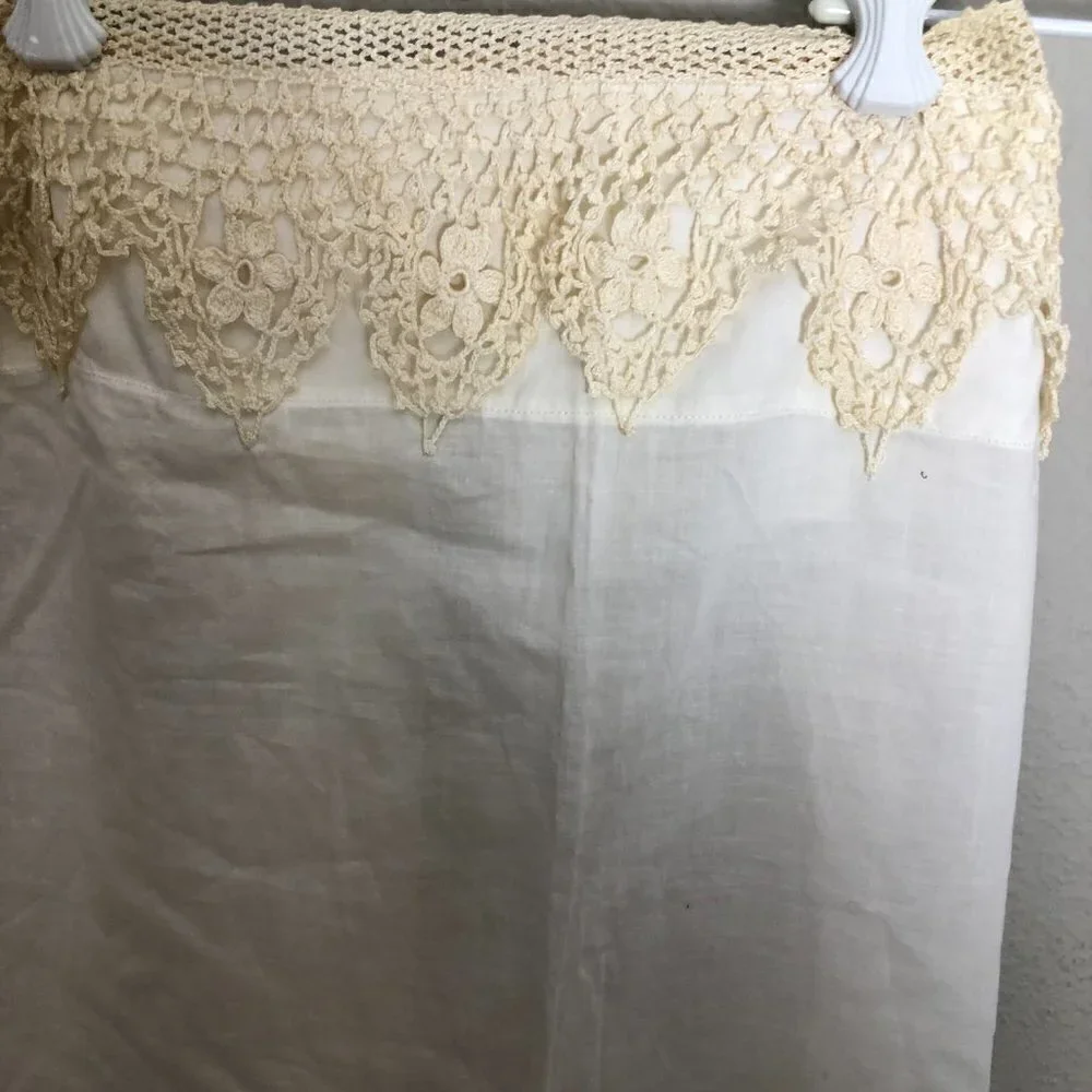 Gorgeous Cottagecore Romantic Handcrafted Linen & Crocheted Lace Ivory Apron